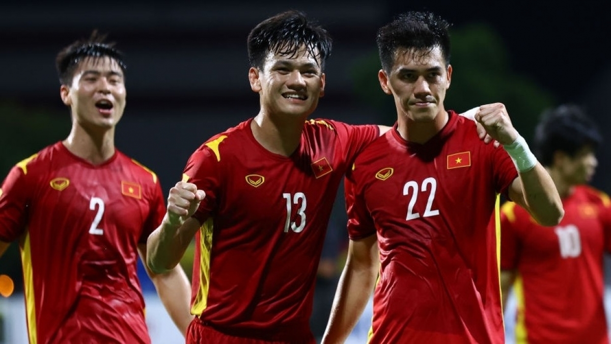 Vòng bán kết có tên trong tiếng Anh là Semi - finals