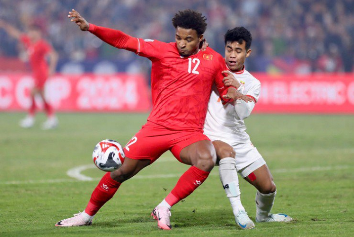 tieu-su-cau-thu-xuan-son-phong-cach-choi-bong-da