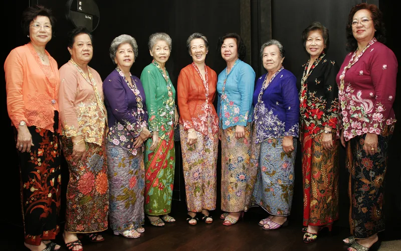 tim hieu trang phuc truyen thong indonesia tu xua den nay